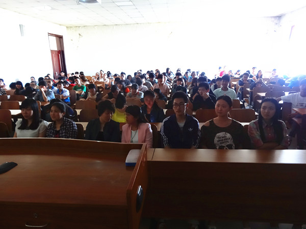 bat365中文官方网站第三届学生标兵个人(集体)宣讲会圆满结束
