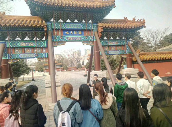 “古典书香 文庙诵吟”bat365中文官方网站举办世界诗歌日主题活动