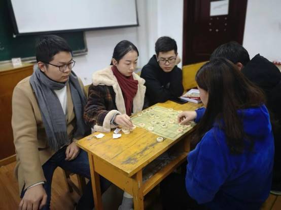 bat365中文官方网站第一届“以棋会友,乐享校园”象棋比赛圆满落幕