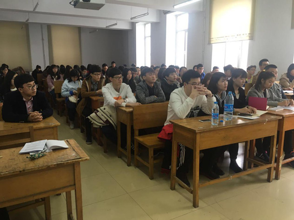 bat365中文官方网站进行本学期首期学生干部培训
