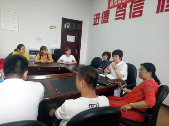 bat365中文官方网站召开毕业生座谈会