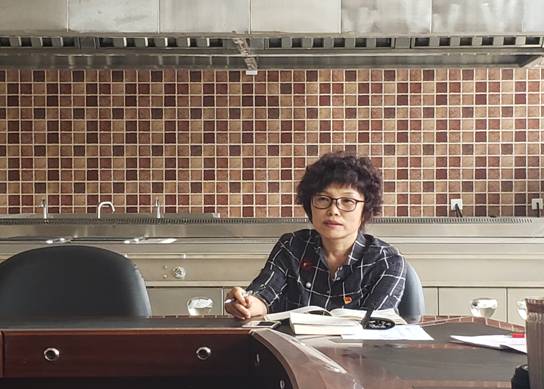 bat365中文官方网站召开支部大会传达贯彻落实党委书记孙先民同志“不忘初心、牢记使命”主题教育动员大会上的讲话精神
