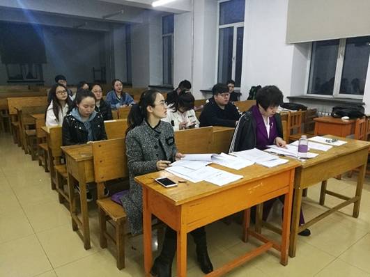 bat365中文官方网站2018年大学生创新创业项目中期检查报告会圆满结束