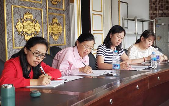 bat365中文官方网站召开支部大会传达贯彻落实党委书记孙先民同志“不忘初心、牢记使命”主题教育动员大会上的讲话精神